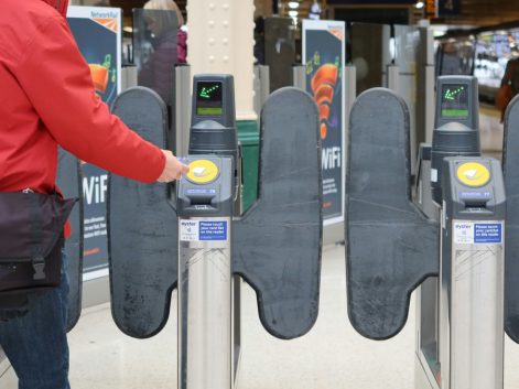 kolej miejska automatyczna opłata za przejazd
